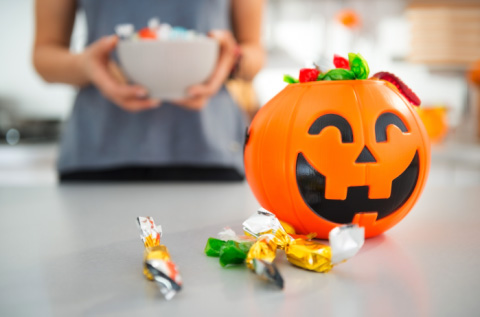 Don’t let the sweet treats get the better of your children’s teeth this Halloween