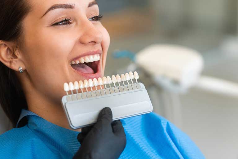 Composite Bonding vs Porcelain Veneers: Which Cosmetic Treatment Is Right for You?